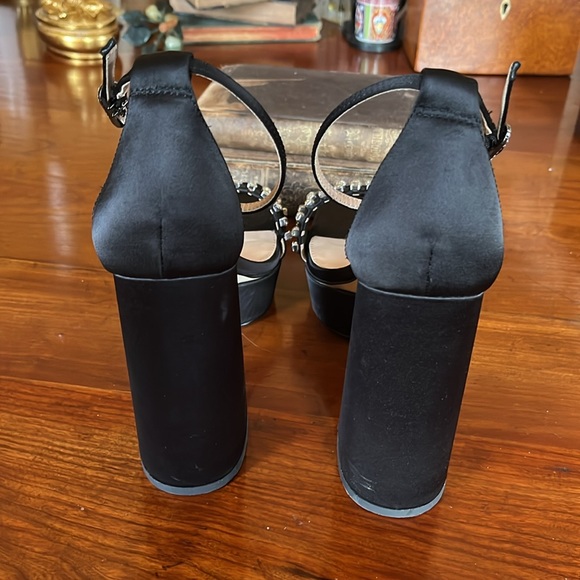 Ninette Ankle Strap Platform Sandal (Women)
Sam Edelman - Picture 7 of 8